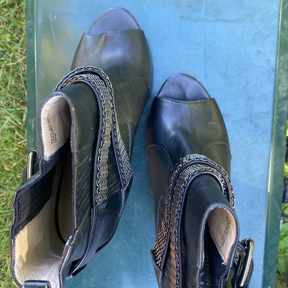 Michael Kors peep toe ankle booties - Picture 4 of 4